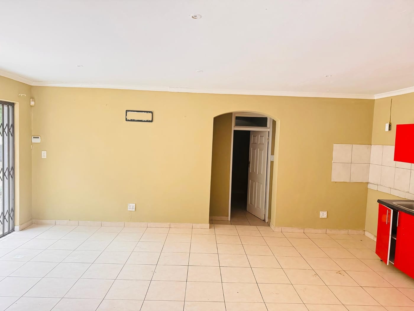 2 bedroom cottage in Sandton