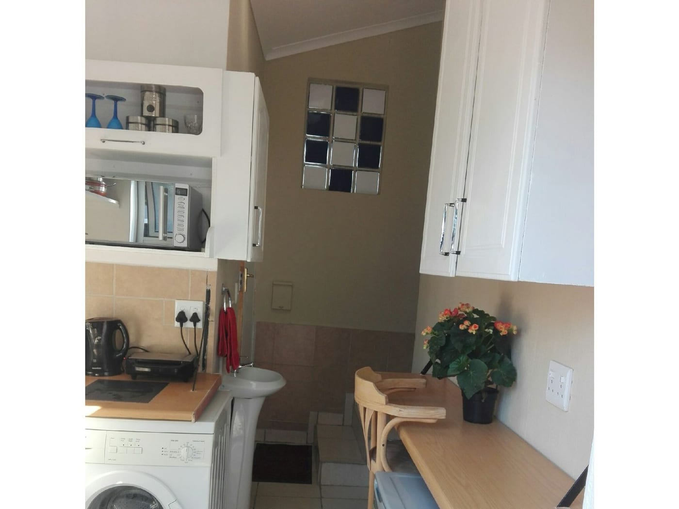 Cottage in Fontainebleu Randburg