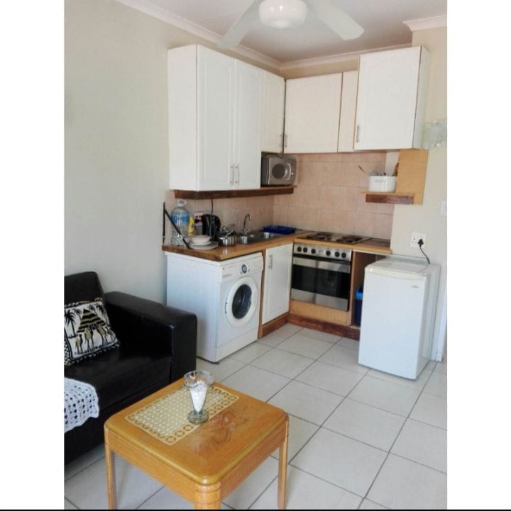 2 bedroom cottage in Randburg