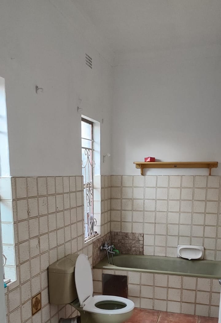 3 bedroom house in Westdene