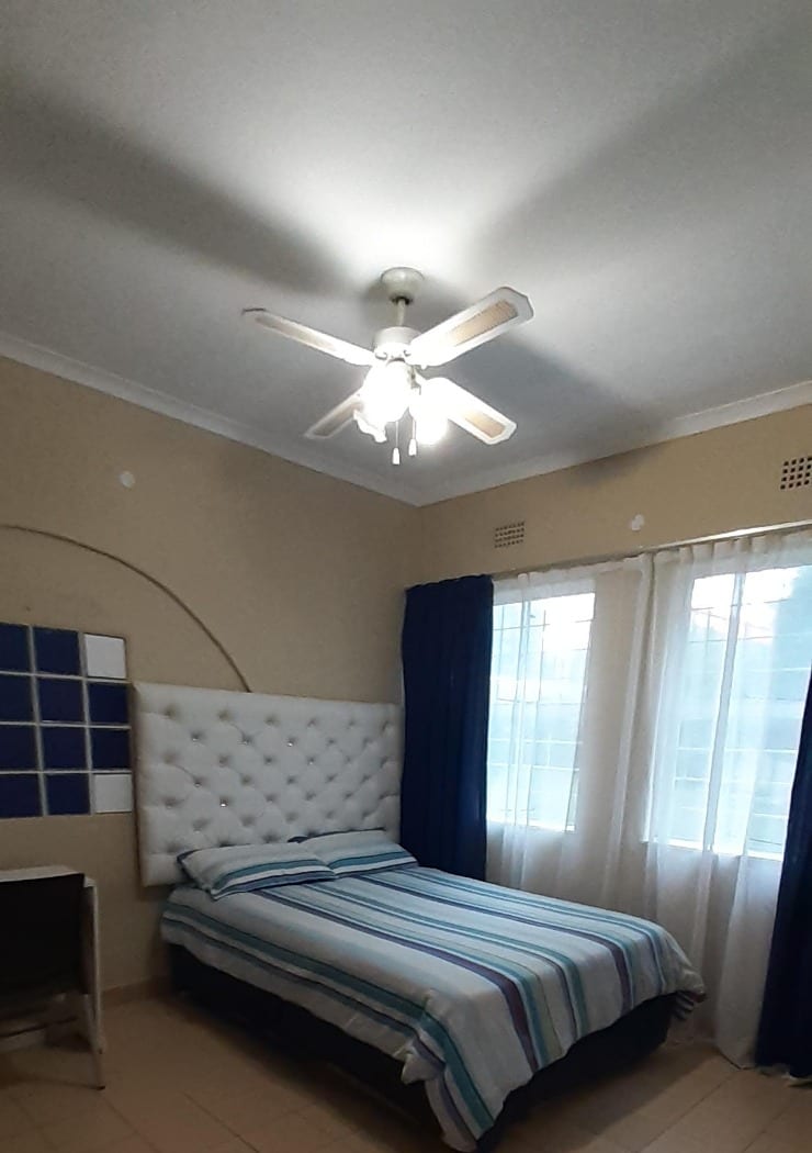 Cottage in Fontainebleu Randburg
