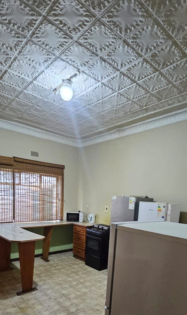 Ladies-Only Accommodation in Melville