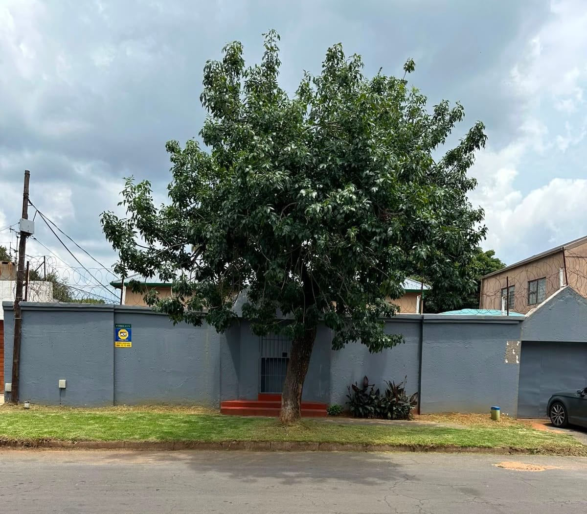 Accommodation in Westdene