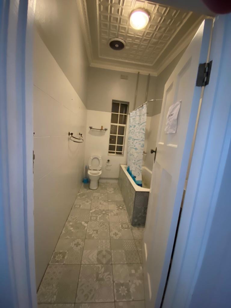 Rooms in Westdene