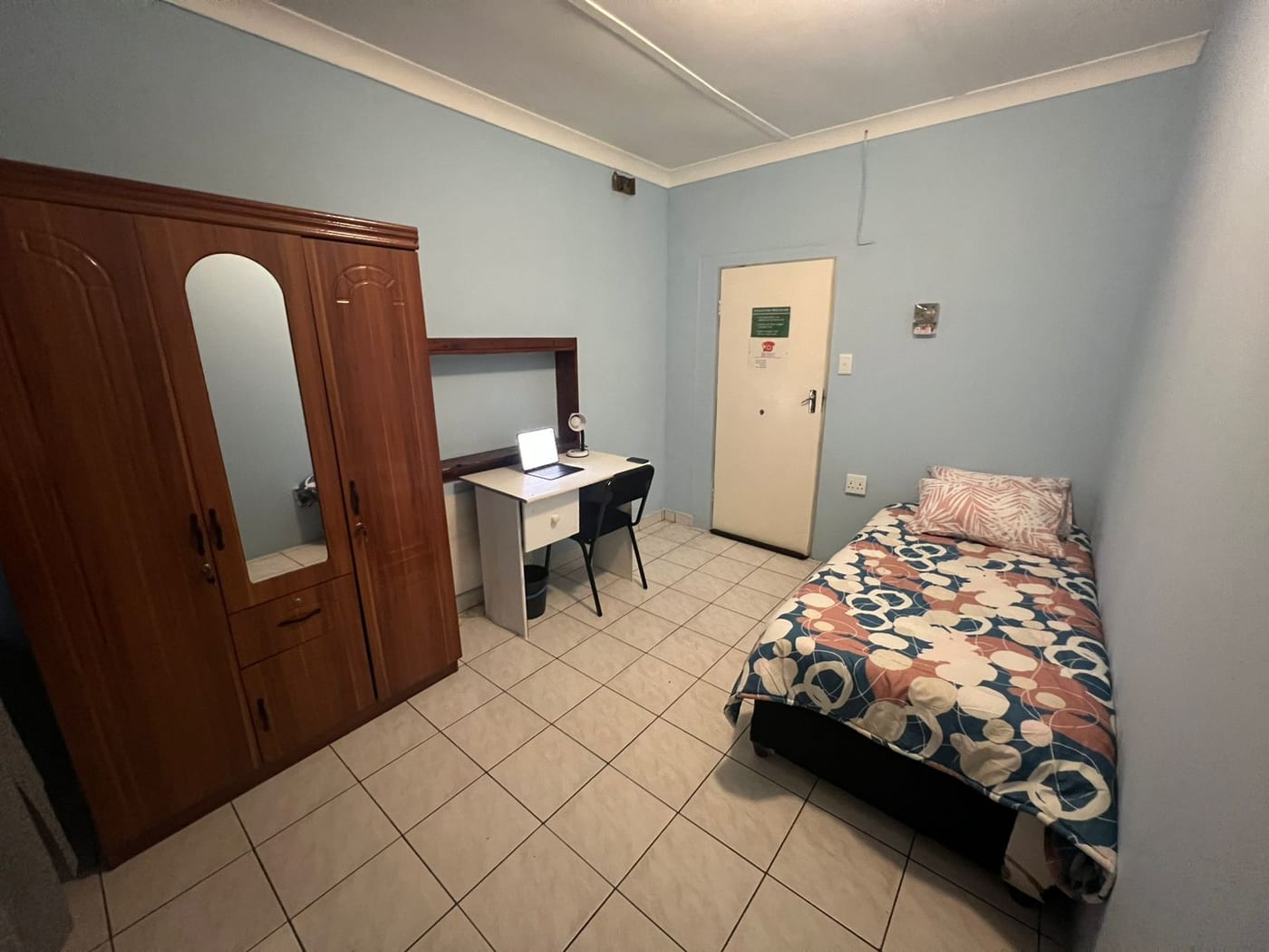 UJ NSFAS single rooms in Hurst Hill