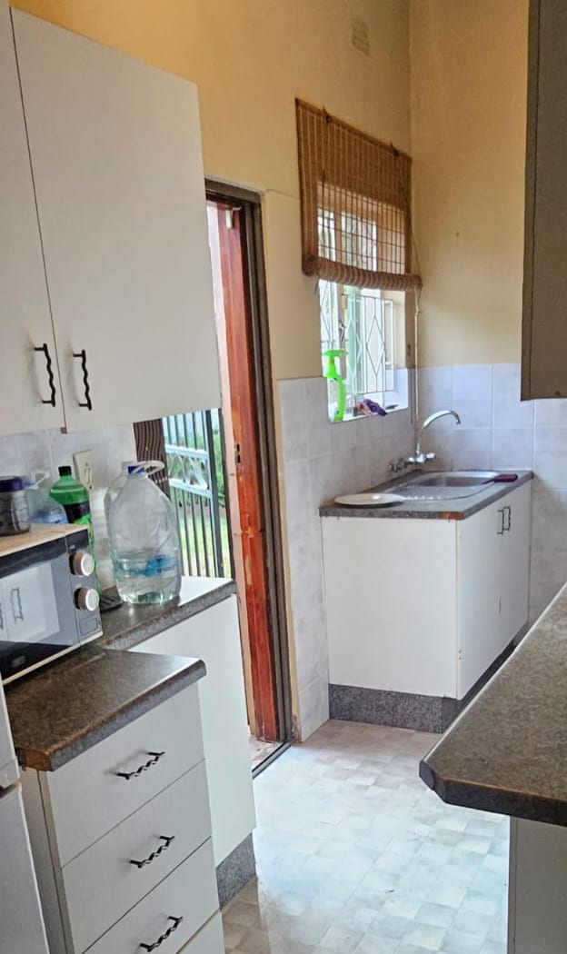 2 bedroom cottage in Auckland Park