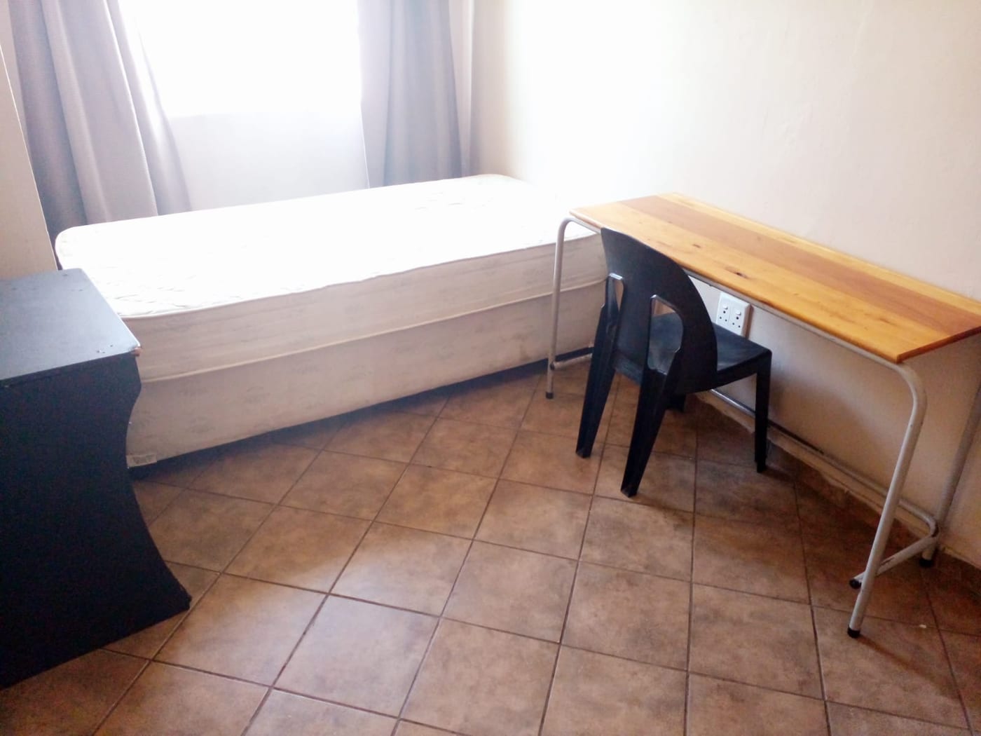 Rooms in Hurst Hill