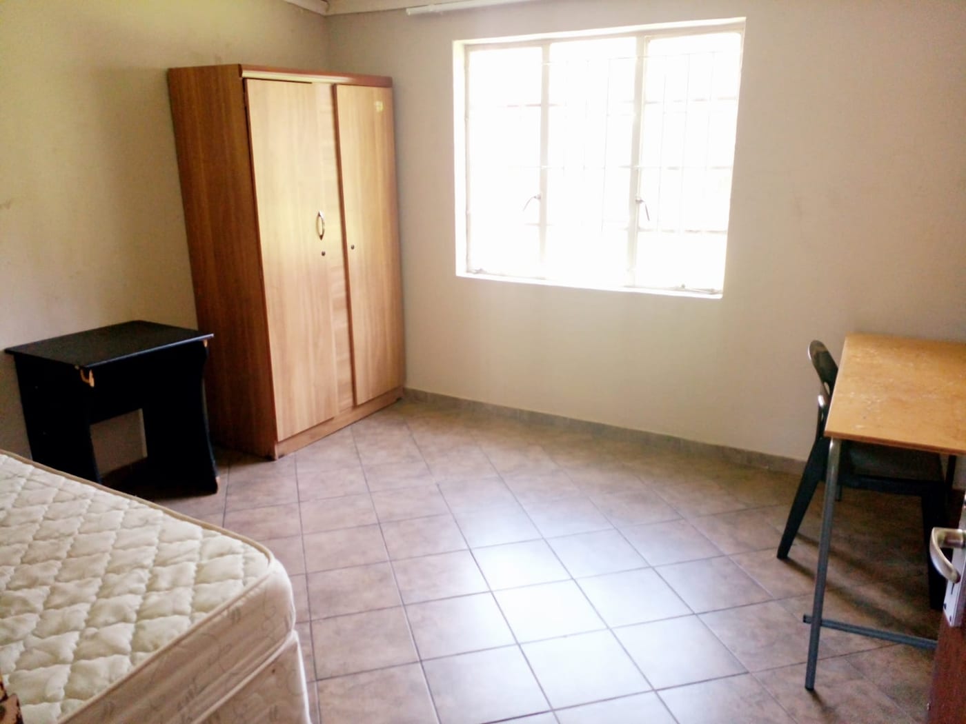 Rooms in Hurst Hill