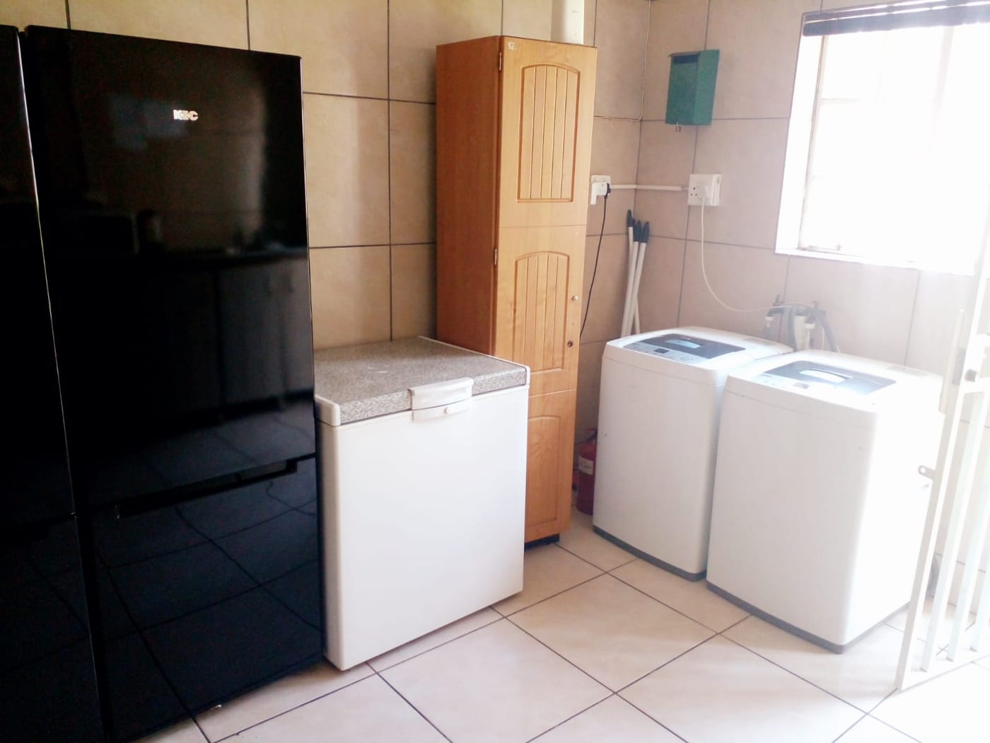 Rooms in Hurst Hill