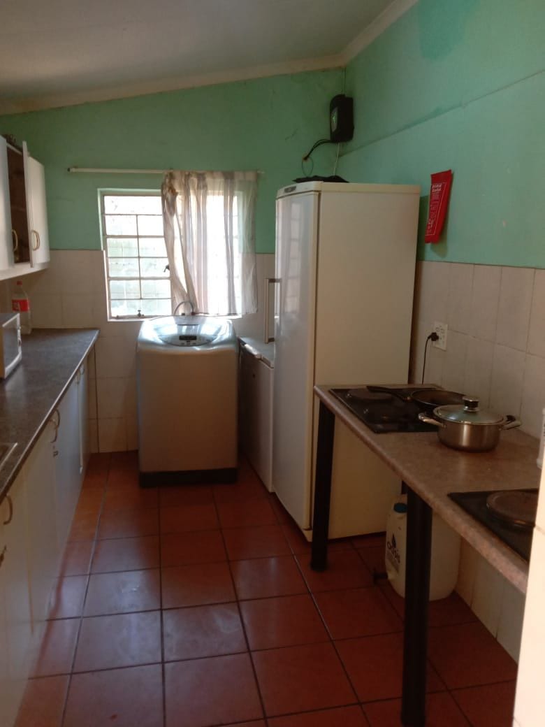 Rooms in Westdene