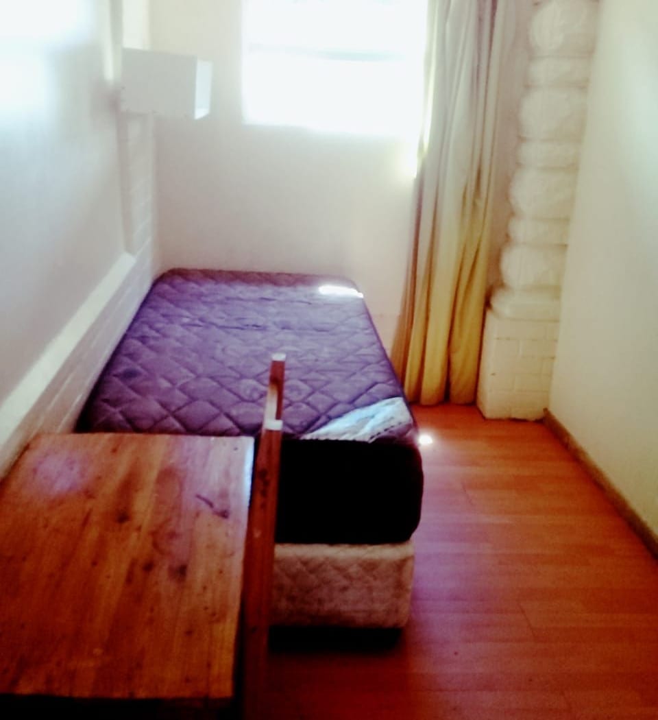 Rooms in Westdene