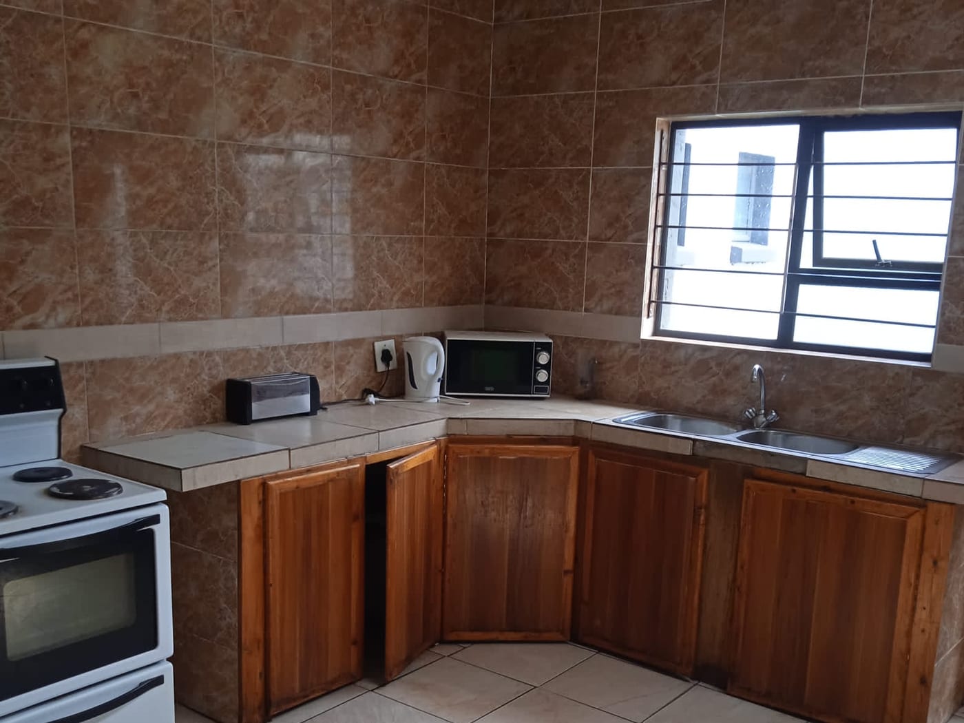 Single rooms in Hurst Hill