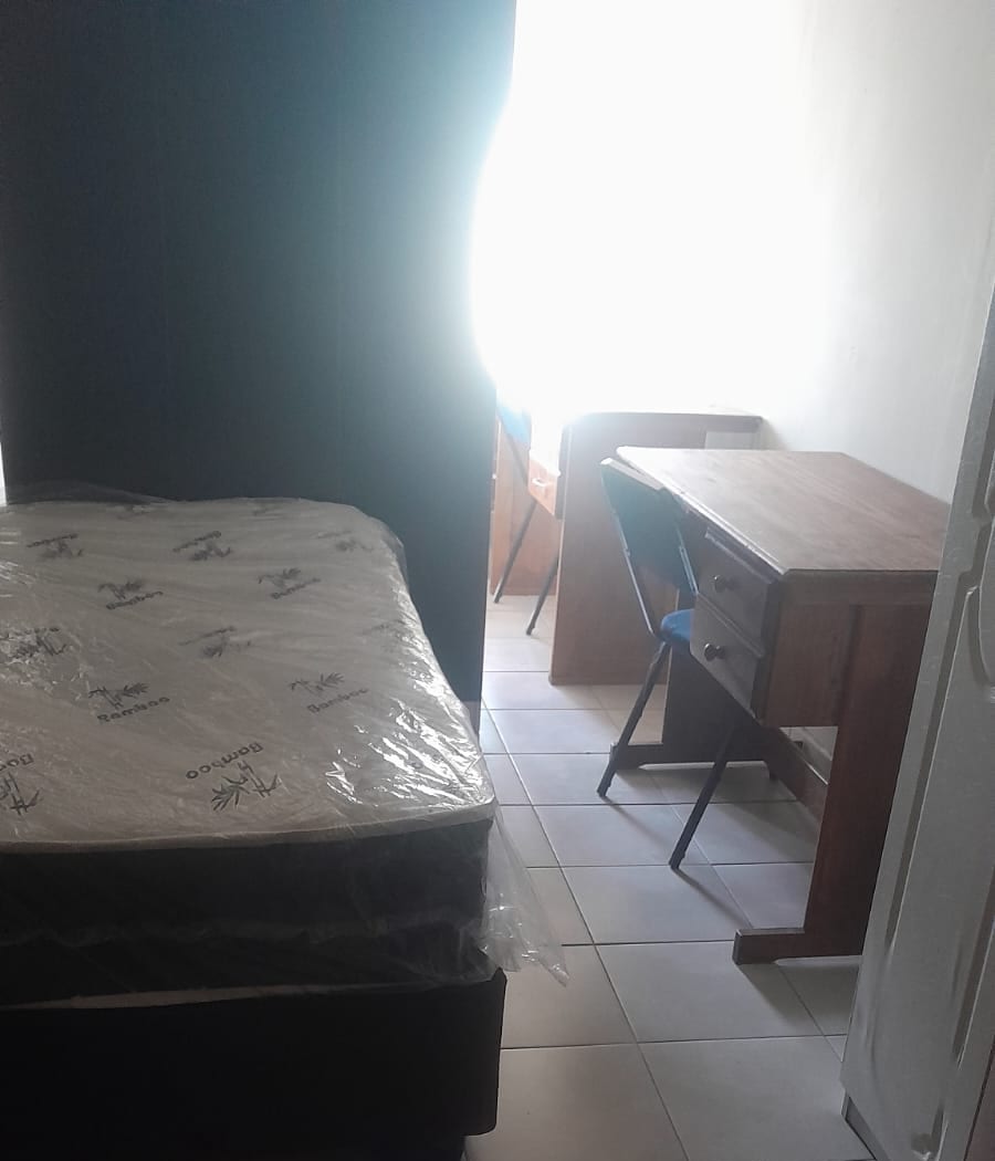 Ladies only single rooms in Rossmore