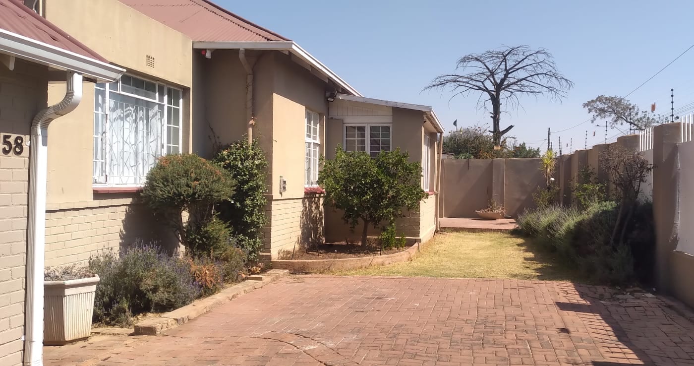 Single rooms in Auckland Park