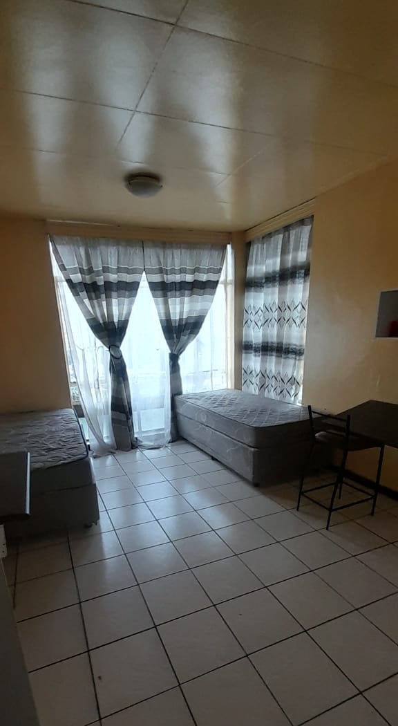 2 Bedroom apartment in Sophiatown