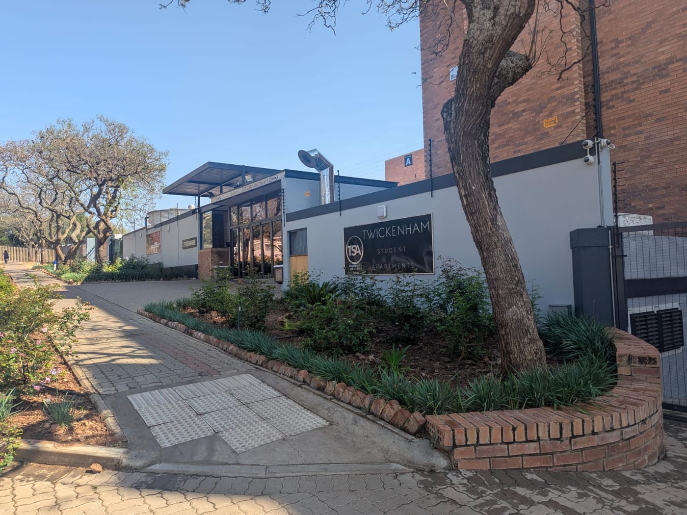 Twickenham Apartments in Auckland Park