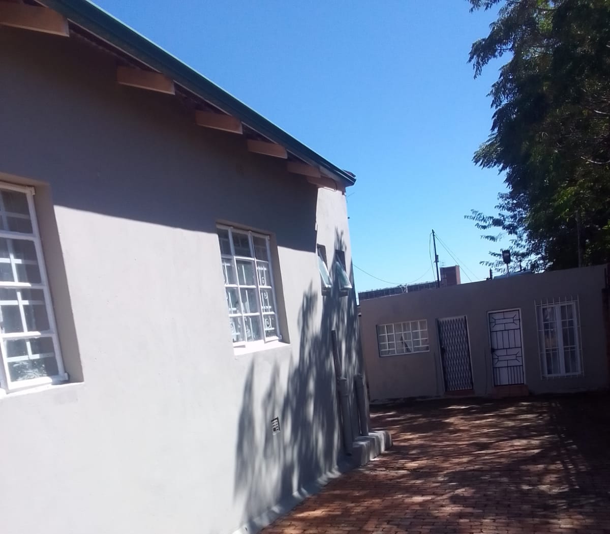 NSFAS cottages in Hursthill