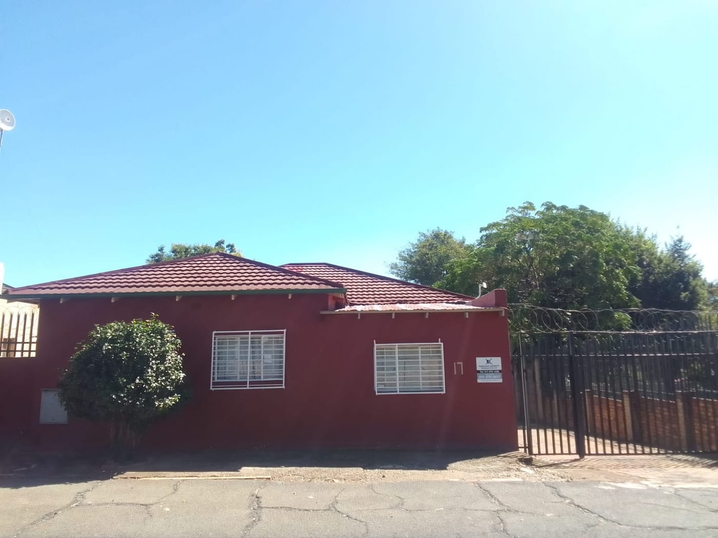 NSFAS cottages in Hursthill