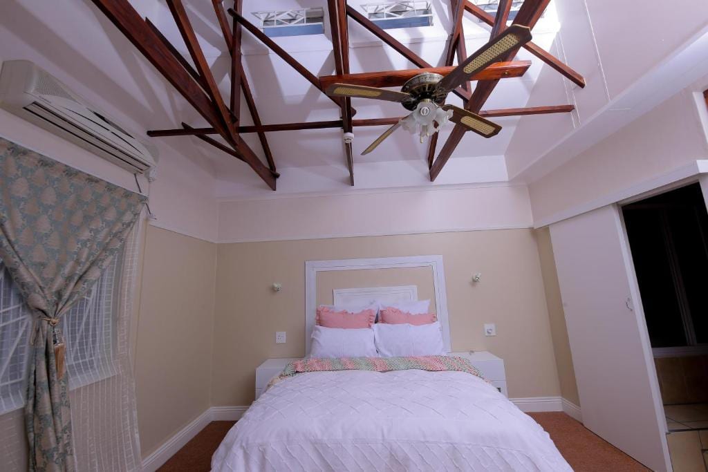 Ensuites in Brixton