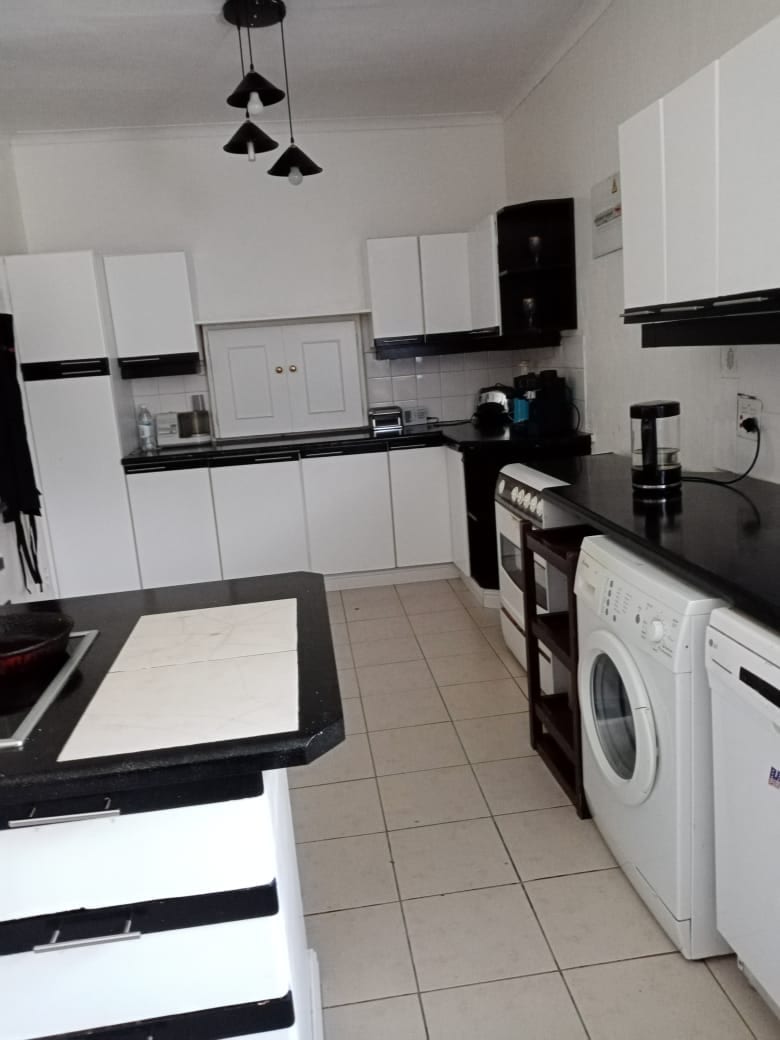 Single rooms in Randburg