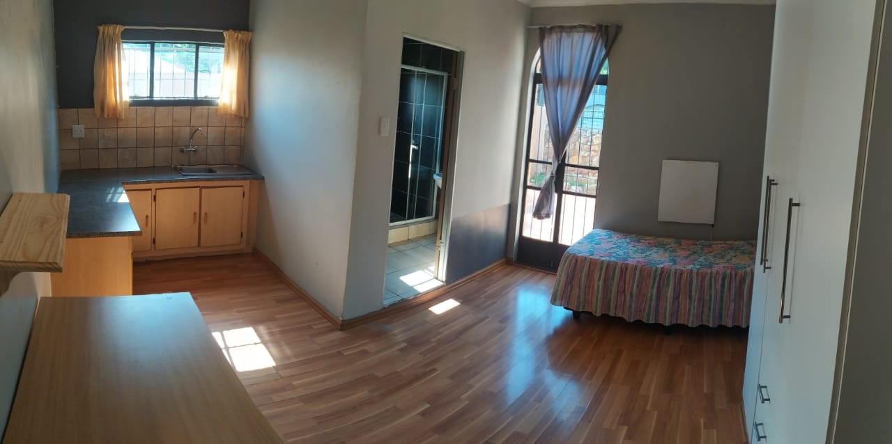 Single rooms in Auckland Park